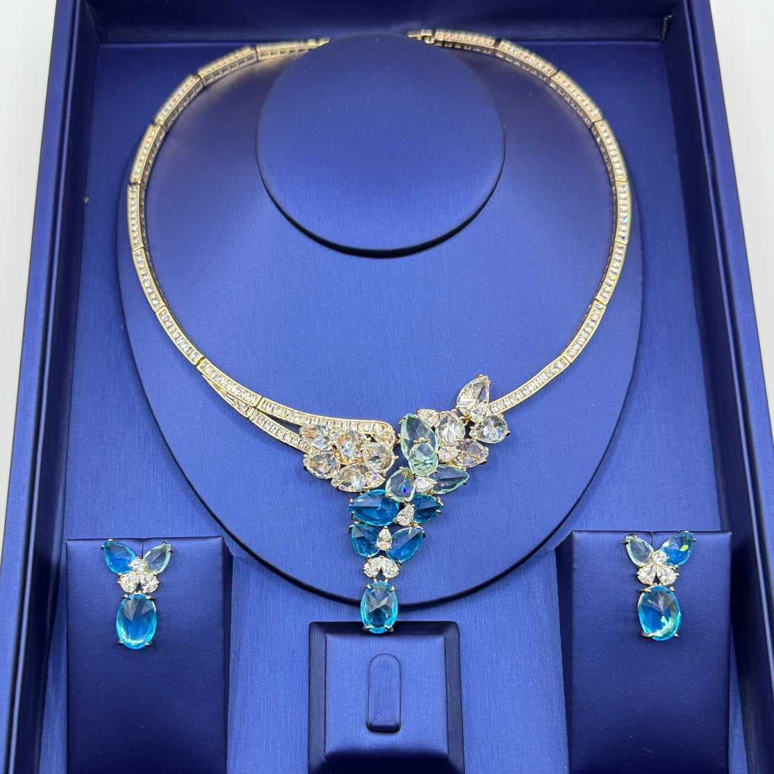 Luxury Statement Cubic Zirconia Drop Necklace and Earring Set - Turquoise Blue