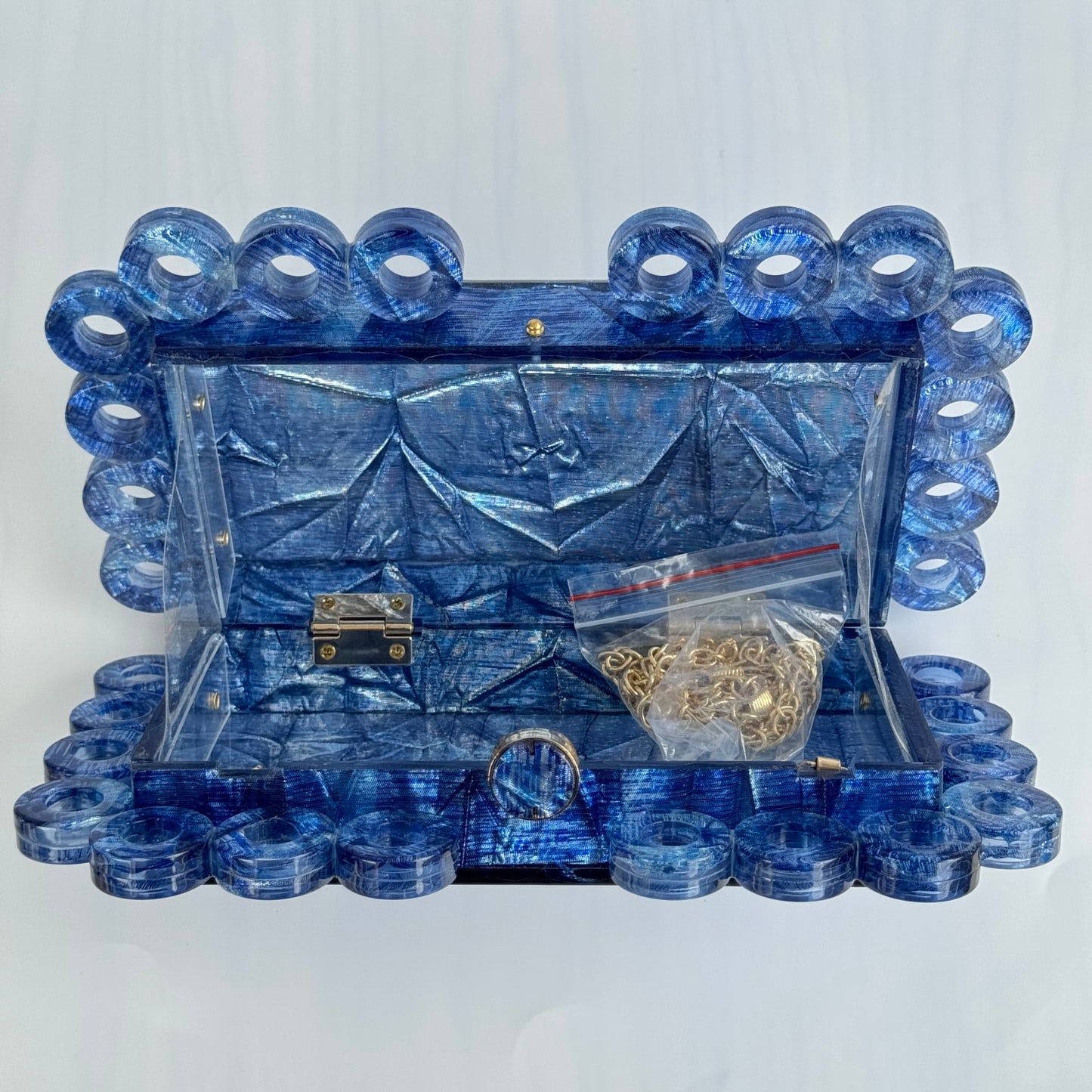 Luxury Crinkled Fabric Detail Acrylic Clutch Purse - Blue