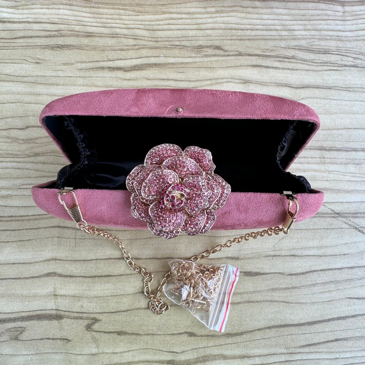 Floral Clasp Suede Fabric Clutch