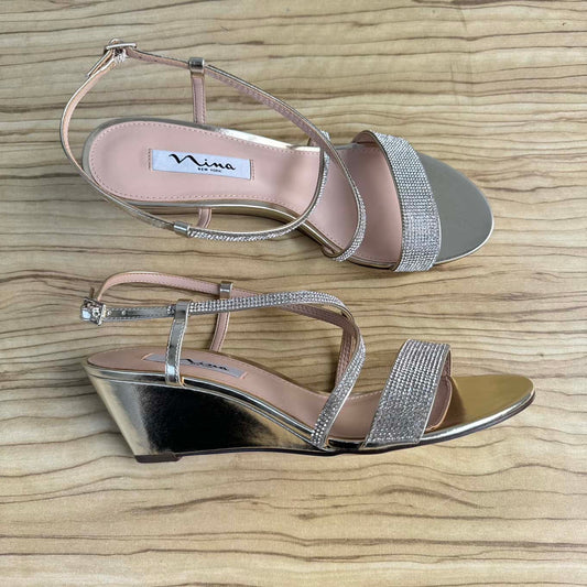 Nina Metallic Foil Low Wedge Sandal - Size 41 Wide