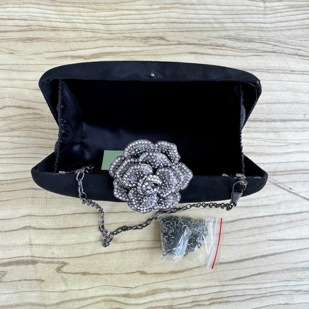 Floral Clasp Suede Fabric Clutch