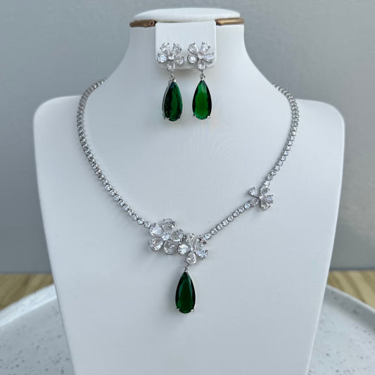 Stylish Drop Pendant Cubic Zirconia Necklace and Earring Jewelry Set - Green