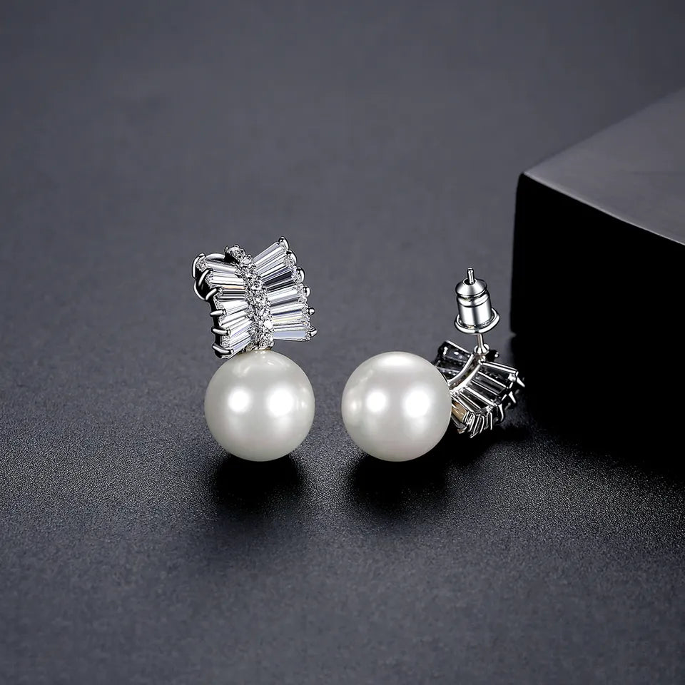 Chic Bow Pearl Cubic Zirconia Stud Earrings